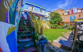 Hostal La Casa Azul